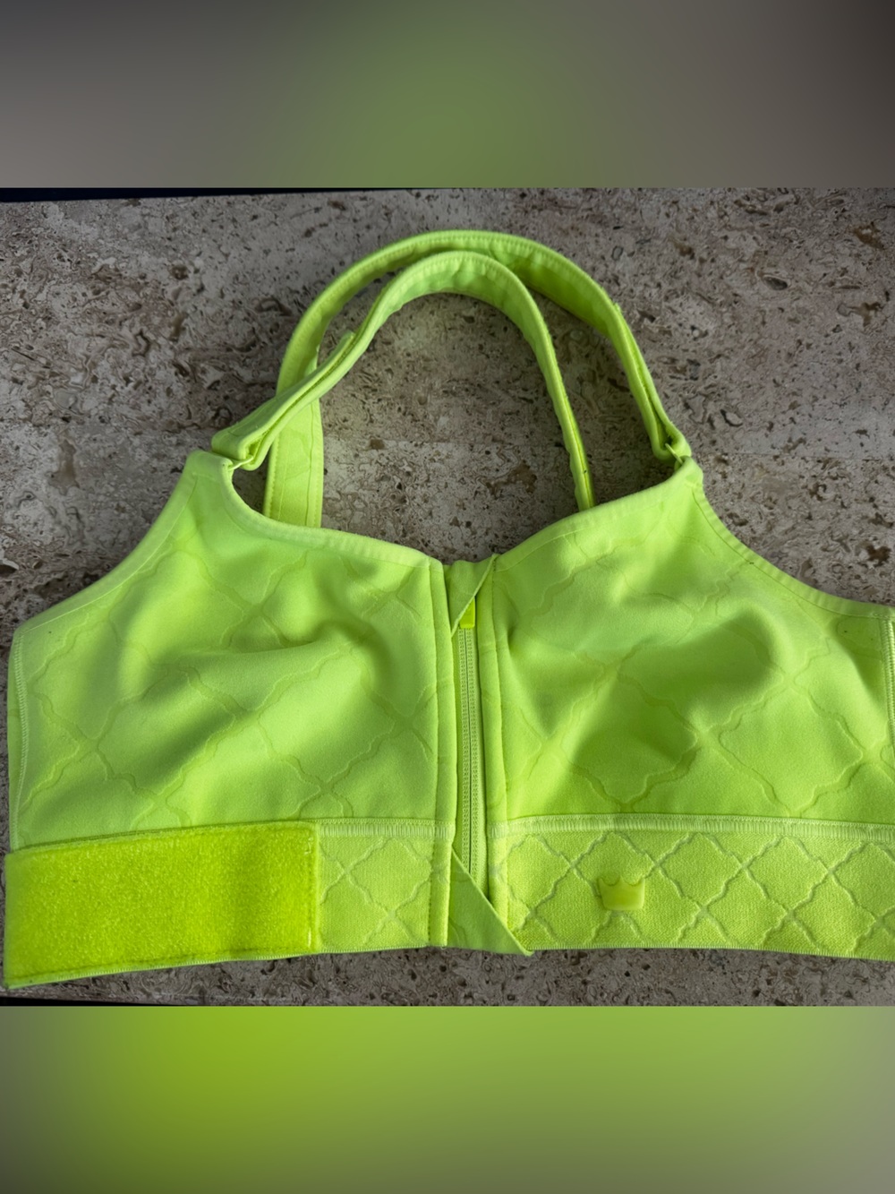 SHEFIT 11003 Neon GreenFlex Sports Bra - Luxe